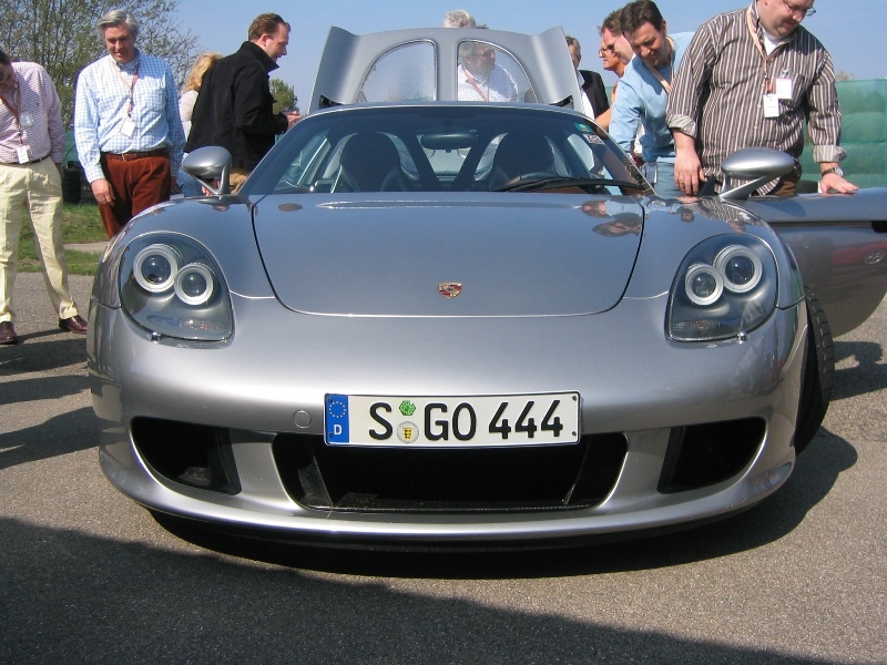 Warum sind Porsche-Kennzeichen so beliebt?…