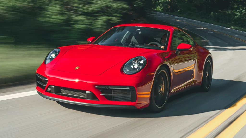 2022 Porsche 911 Carrera GTS Coupe 8